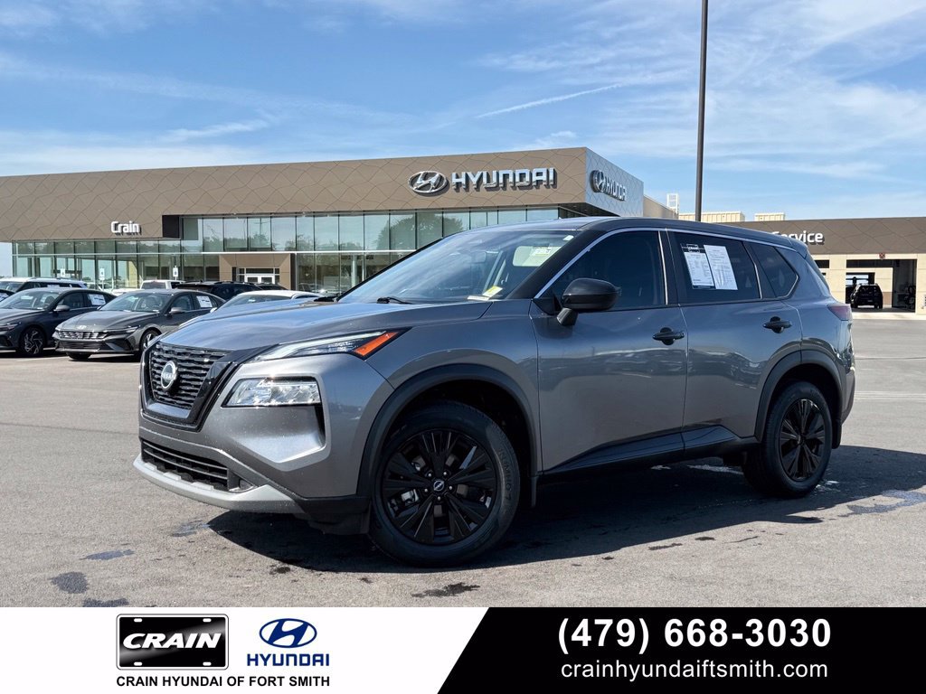 Used 2023 Nissan Rogue SV FWD image 1