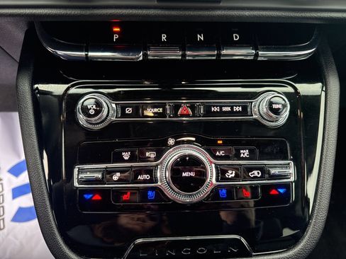 Used 2022 Lincoln Corsair AWD w/ Equipment Group 101A image 19