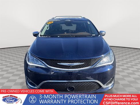 Used 2018 Chrysler Pacifica Limited w/ Tire & Wheel Group image 10