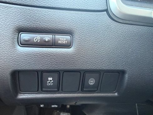 Used 2021 Nissan Murano SV AWD/4WD image 18
