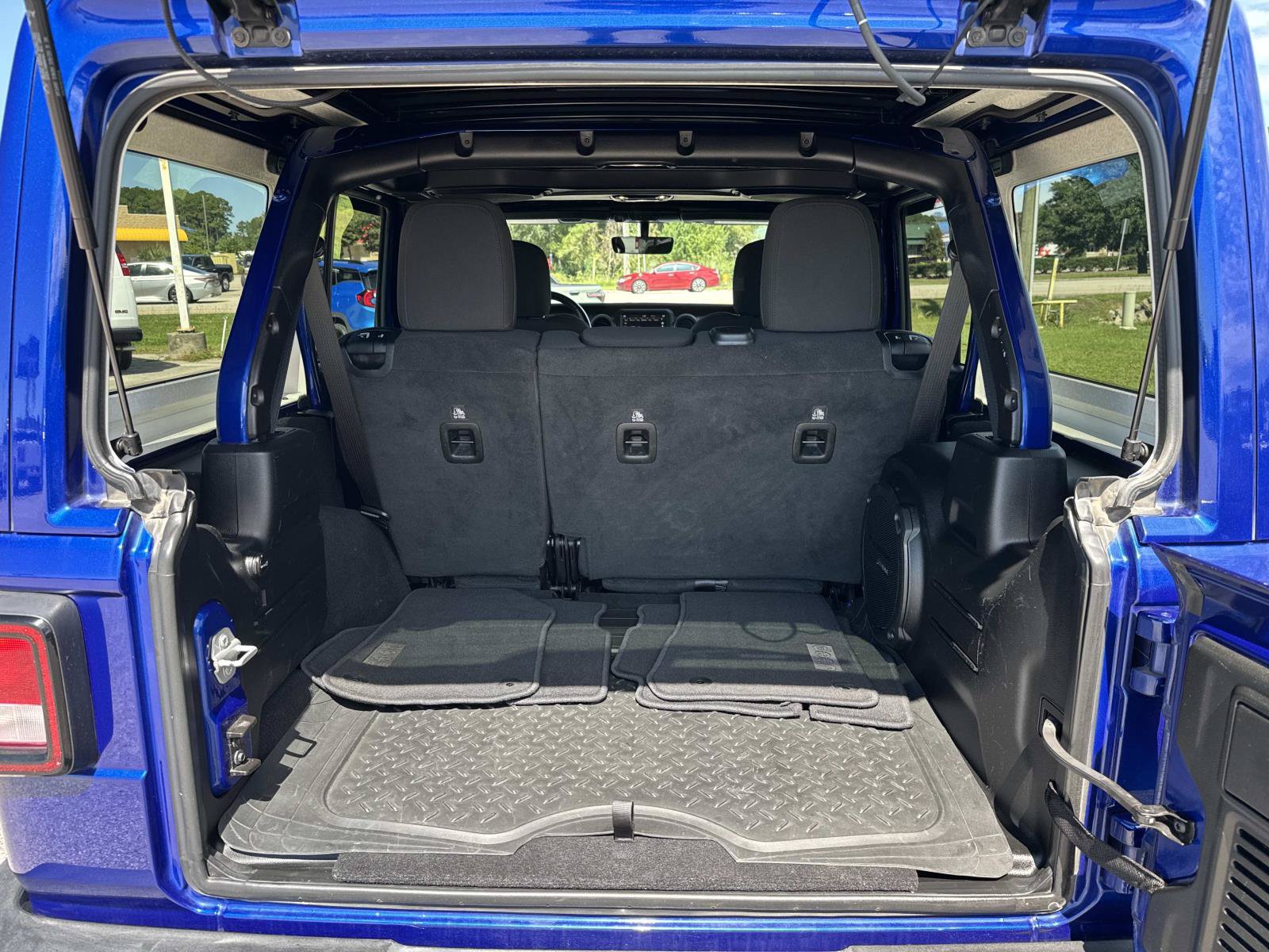 Used 2020 Jeep Wrangler Unlimited Sport S w/ Sun And Sound Package AWD/4WD image 13