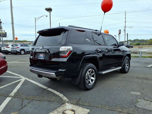 Certified 2022 Toyota 4Runner TRD Off-Road Premium image 5