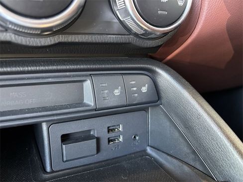 Used 2019 MAZDA MX-5 Miata RF Grand Touring image 27