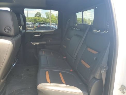 Used 2020 GMC Sierra 1500 AT4 w/ AT4 Premium Package AWD/4WD image 5