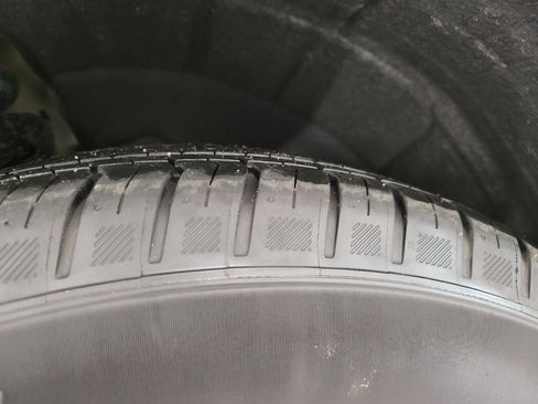 Used 2025 Chevrolet Equinox LT image 4