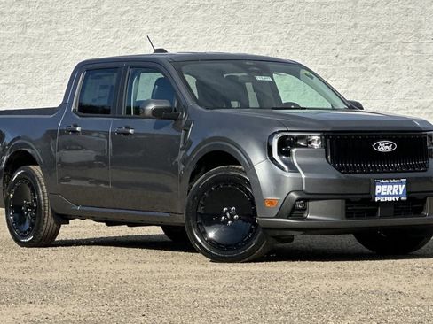 New 2026 Ford Maverick Lobo image 2