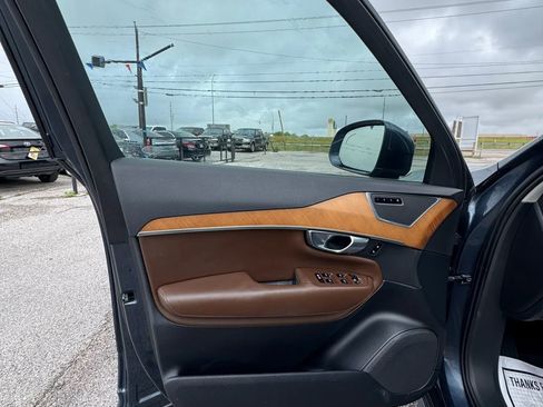 Used 2018 Volvo XC90 T6 Inscription w/ Convenience Package AWD/4WD image 11