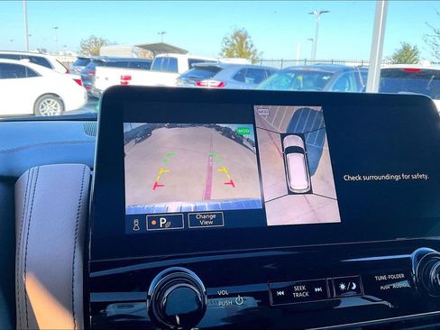 Used 2024 INFINITI QX80 Sensory w/ Cargo Package image 29