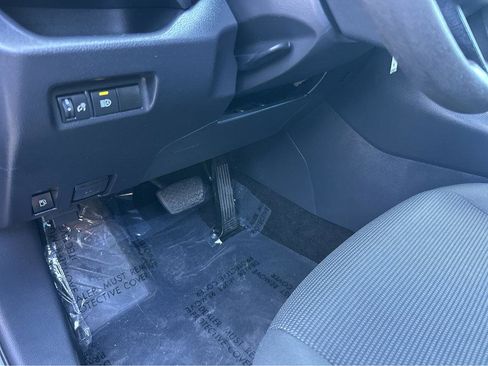 Used 2019 Toyota RAV4 LE image 30