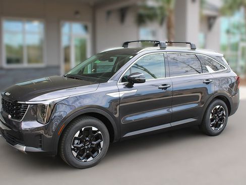 New 2026 Kia Sorento S w/ S Panoramic Sunroof Package image 4