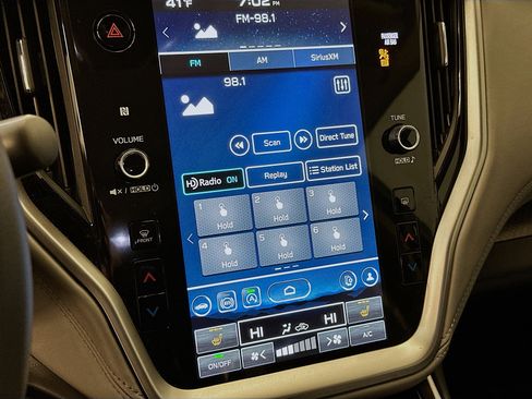 Used 2025 Subaru Outback Premium w/ Popular Package #1A image 21