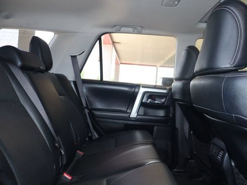 Used 2017 Toyota 4Runner Limited AWD/4WD image 38
