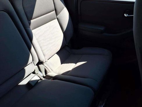 Used 2024 Nissan Frontier SV w/ Technology Package image 18