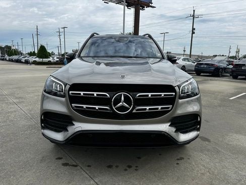 Used 2022 Mercedes-Benz GLS 450 4MATIC image 2