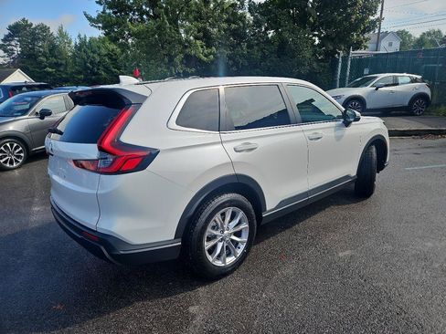 Used 2024 Honda CR-V EX image 3