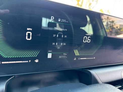 Used 2025 Kia K4 FWD image 39