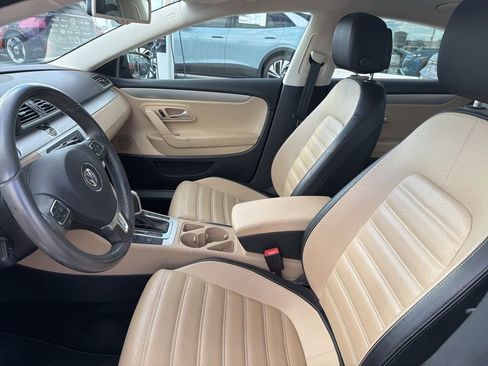 Used 2013 Volkswagen CC Sport FWD image 8