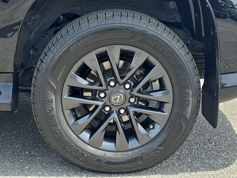 Used 2022 Lexus GX 460 Premium w/ Premium Plus Package AWD/4WD image 37