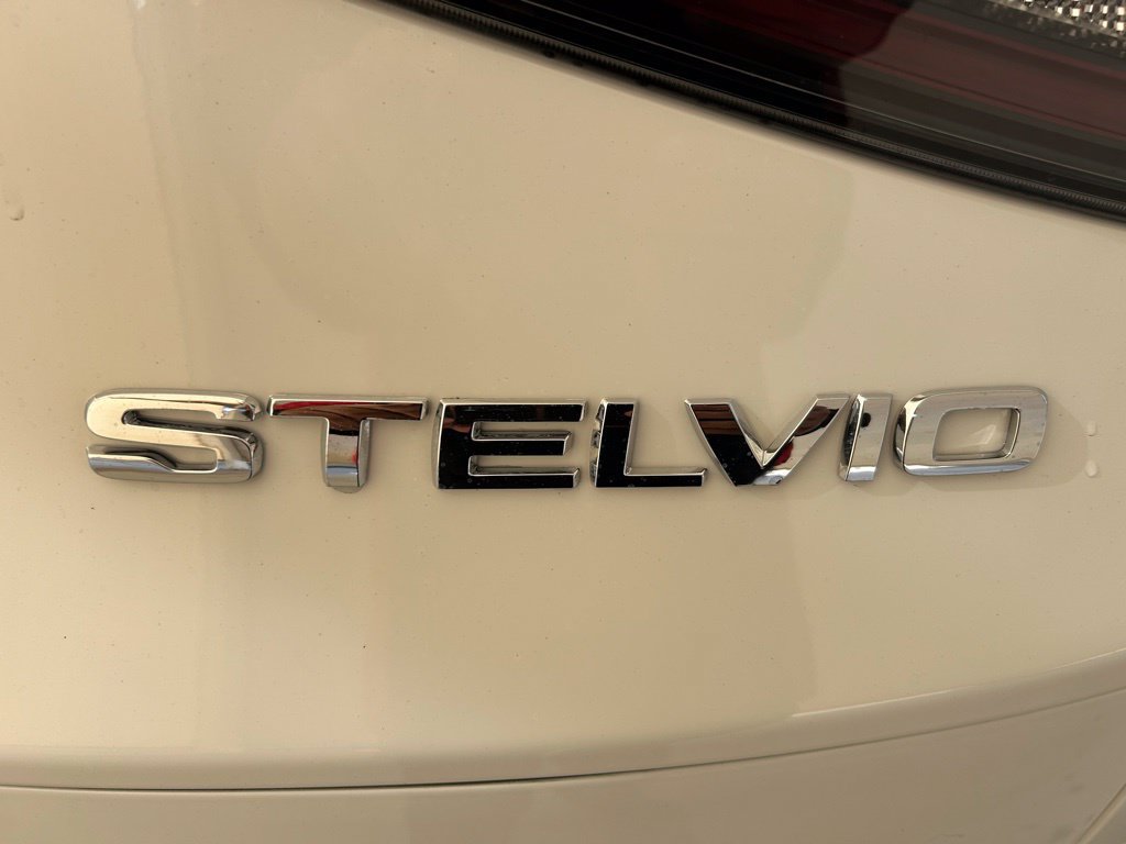 New 2025 Alfa Romeo Stelvio Sprint w/ Convenience Package AWD/4WD image 15