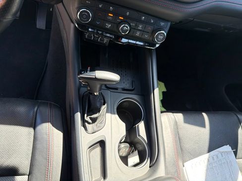 Used 2025 Dodge Durango GT AWD/4WD image 19
