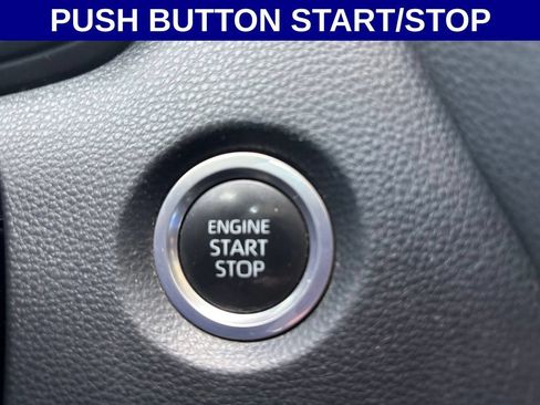 Used 2022 Toyota Corolla LE FWD image 11