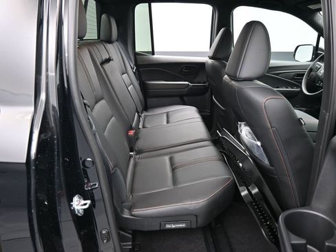Certified 2025 Honda Ridgeline TrailSport image 40