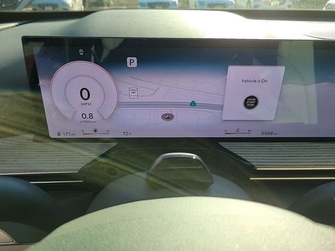 Used 2025 Genesis GV80 2.5T Advanced image 31