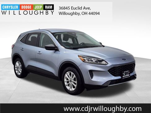 Used 2022 Ford Escape SE w/ Convenience Package image 3