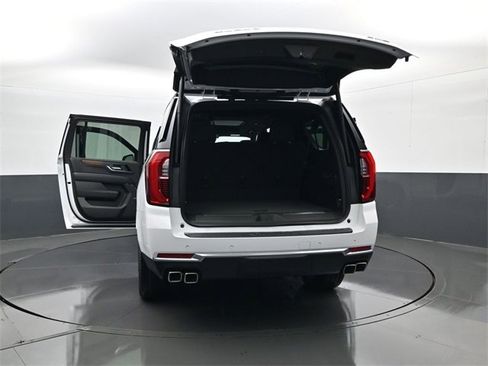 New 2026 GMC Yukon XL Denali image 34