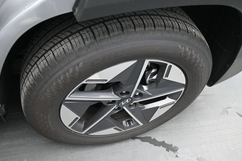 Used 2026 Hyundai Tucson SEL Plus FWD image 16