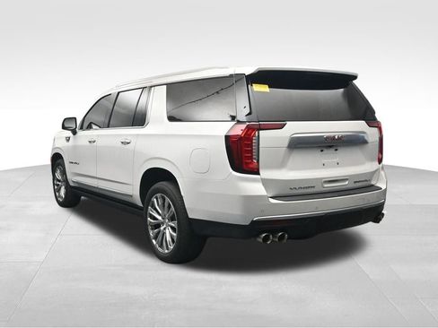 Used 2021 GMC Yukon XL Denali image 4