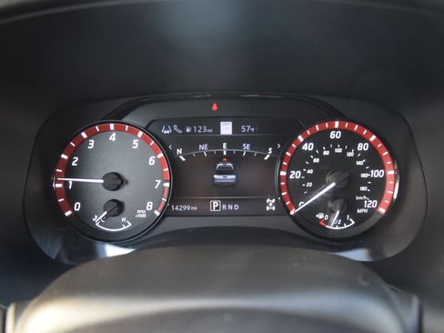 Used 2023 Nissan Frontier PRO-4X w/ Pro Convenience Package AWD/4WD image 15