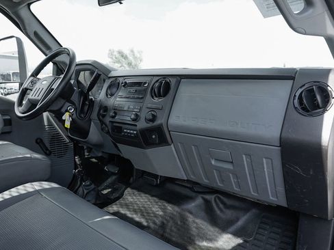 Used 2016 Ford F650 2WD Regular Cab Super Duty image 28