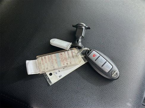 Used 2023 Nissan Armada S image 35