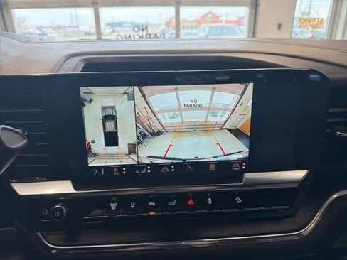 Used 2024 GMC Sierra 3500 SLT w/ SLT Premium Package image 3