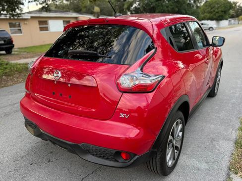 Used 2017 Nissan Juke SV image 6