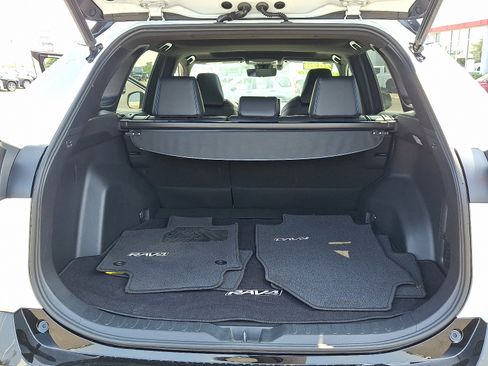 Certified 2020 Toyota RAV4 XSE w/ Carpet Mat Package image 27