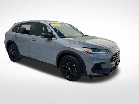 Used 2025 Honda HR-V Sport image 8