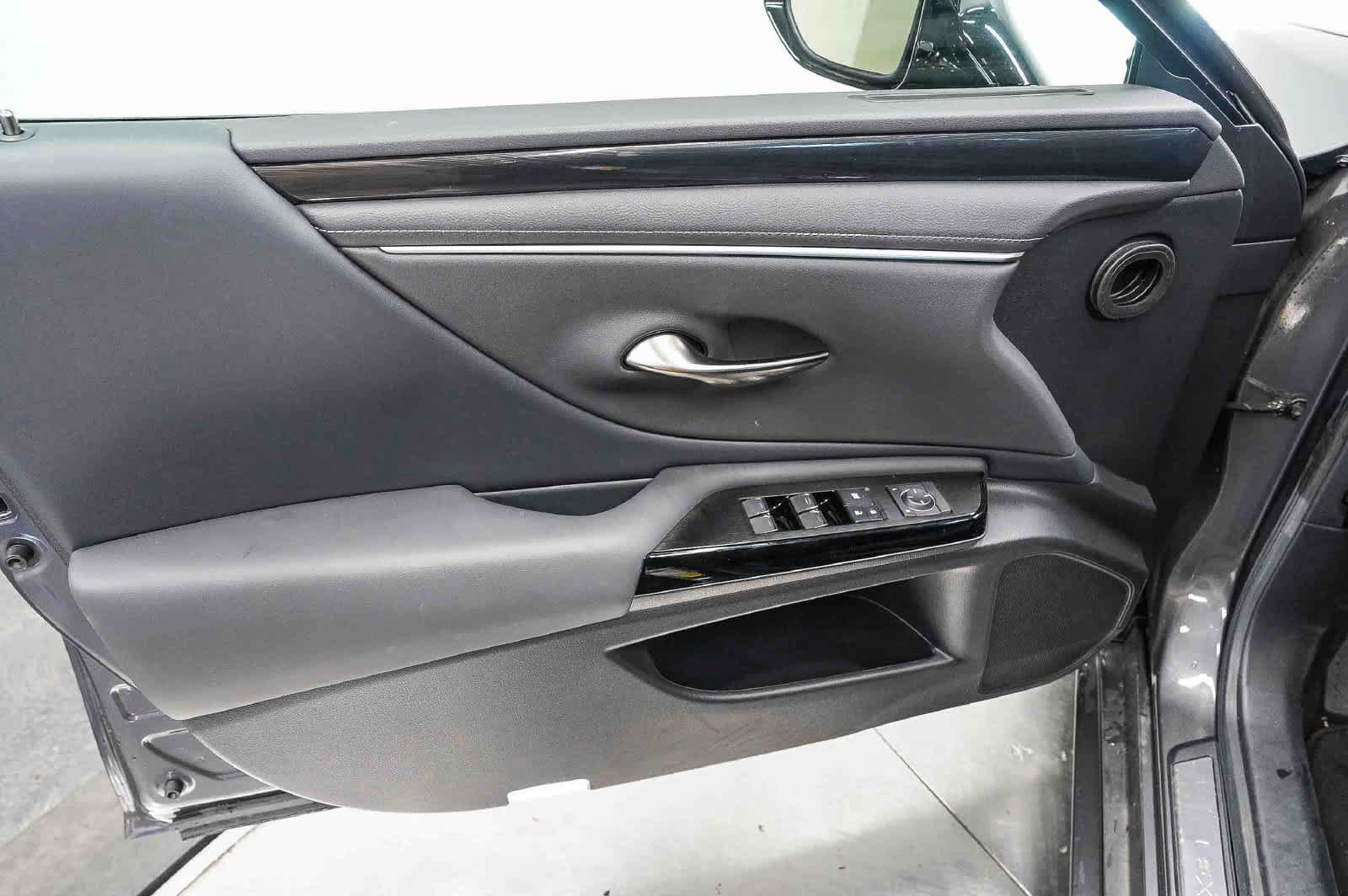 Used 2024 Lexus ES 350 FWD image 22