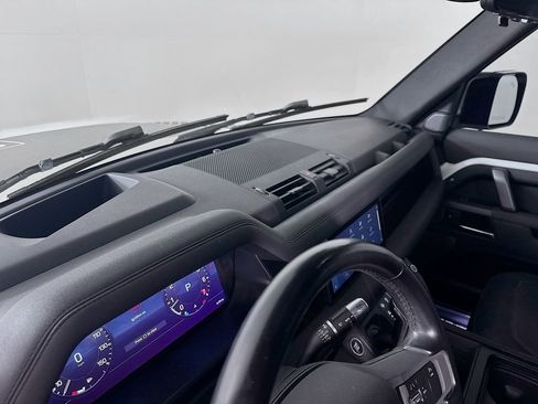 Used 2021 Land Rover Defender 110 X-Dynamic SE image 9