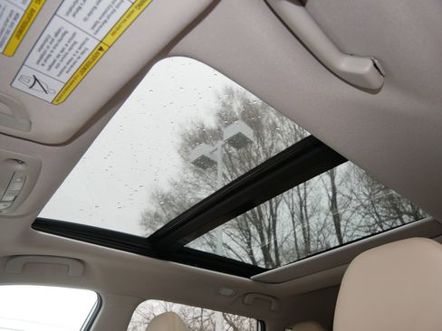 Used 2015 Nissan Rogue SL w/ SL Premium Package image 27