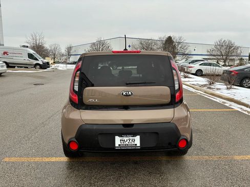 Used 2015 Kia Soul FWD image 6