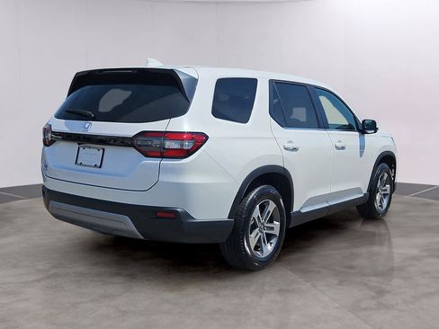 Certified 2025 Honda Pilot EX-L image 4