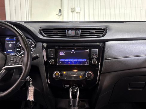 Used 2018 Nissan Rogue S w/ S Value Package image 18