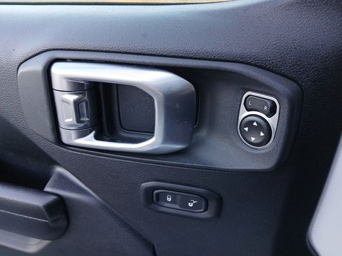 Certified 2020 Jeep Gladiator Sport w/ Quick Order Package 24S image 44