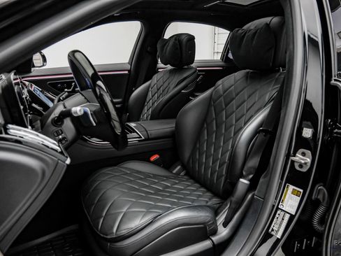 Used 2024 Mercedes-Benz S 580 4MATIC Sedan w/ AMG Line image 37