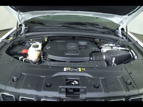 Used 2023 Jeep Grand Cherokee L Overland w/ Luxury Tech Group IV AWD/4WD image 23