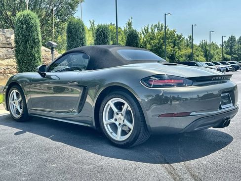 Used 2024 Porsche 718 Boxster RWD image 3