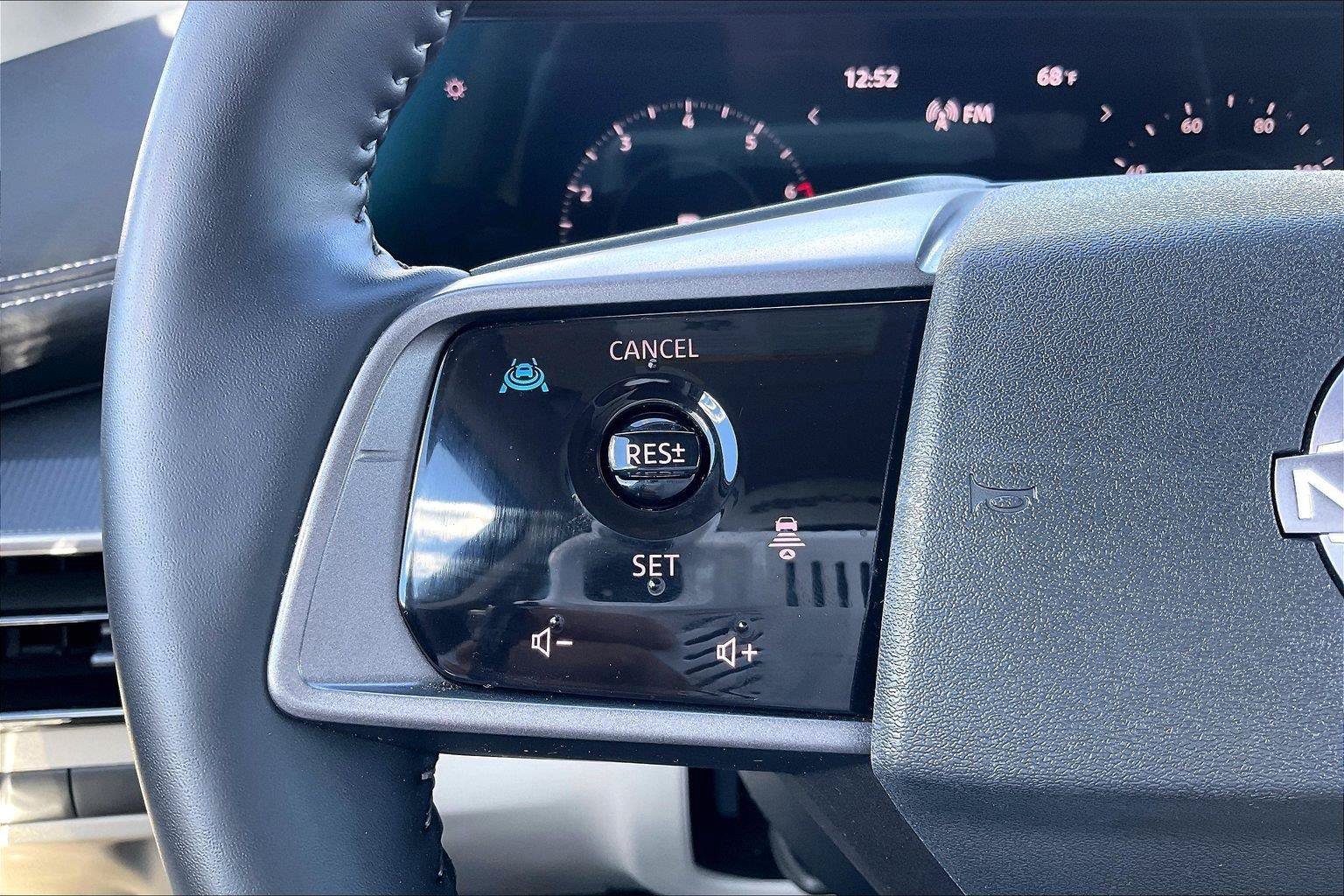 Certified 2025 Nissan Murano SV FWD image 19