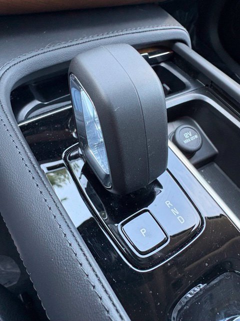 Used 2024 Volvo XC90 T8 Plus w/ Protection Package Premier AWD/4WD image 26